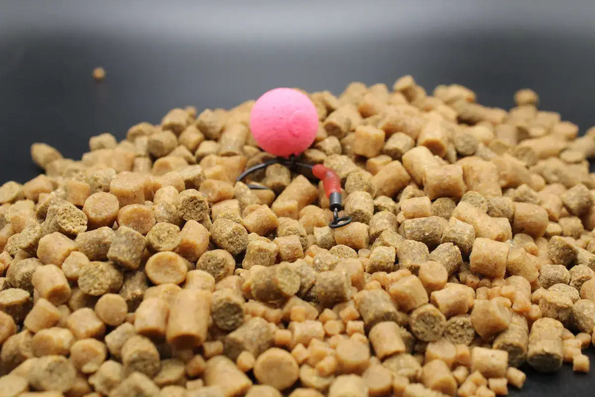 Carnage 2mm,4mm & 6mm Mixed Pellet (1kg) by The Bait Company UKCarnage 2mm,4mm & 6mm Mixed Pellet (1kg)